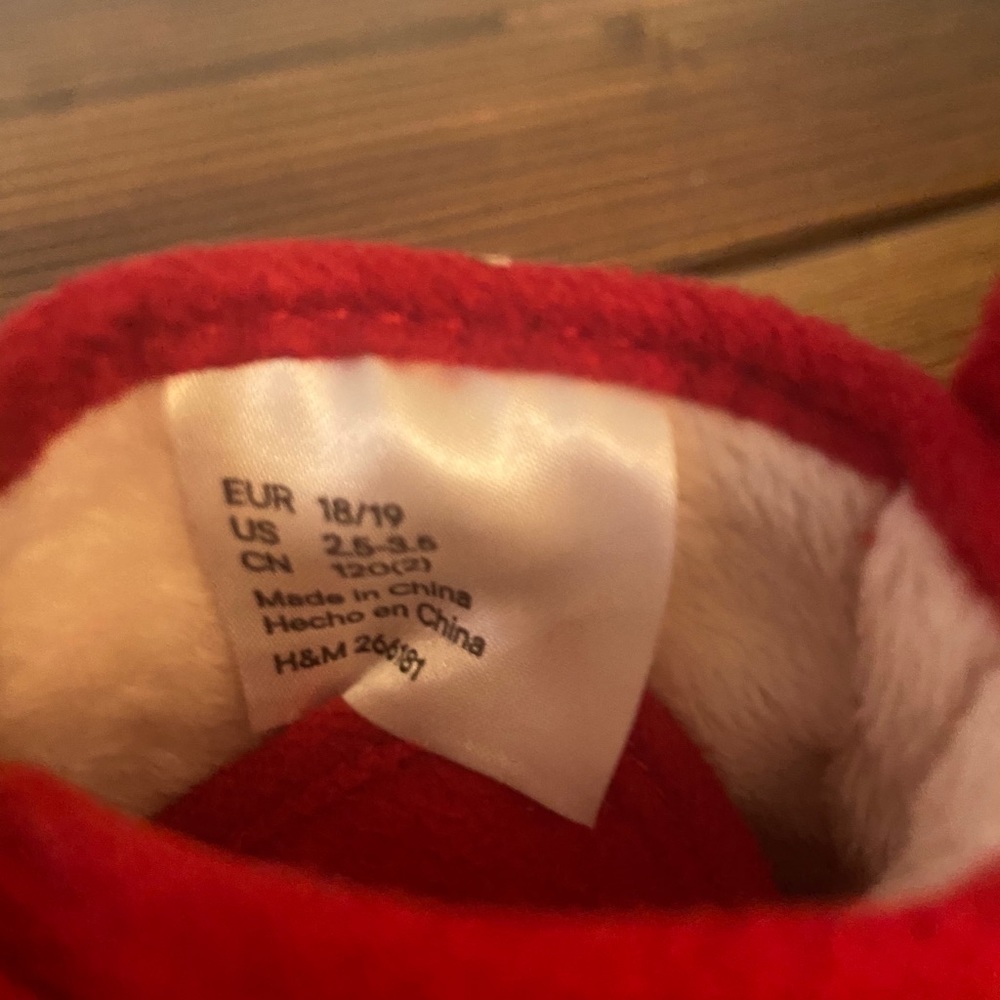 H&M Red Baby Suede Boots Faux Fur Lined NWOT - Picture 5 of 8